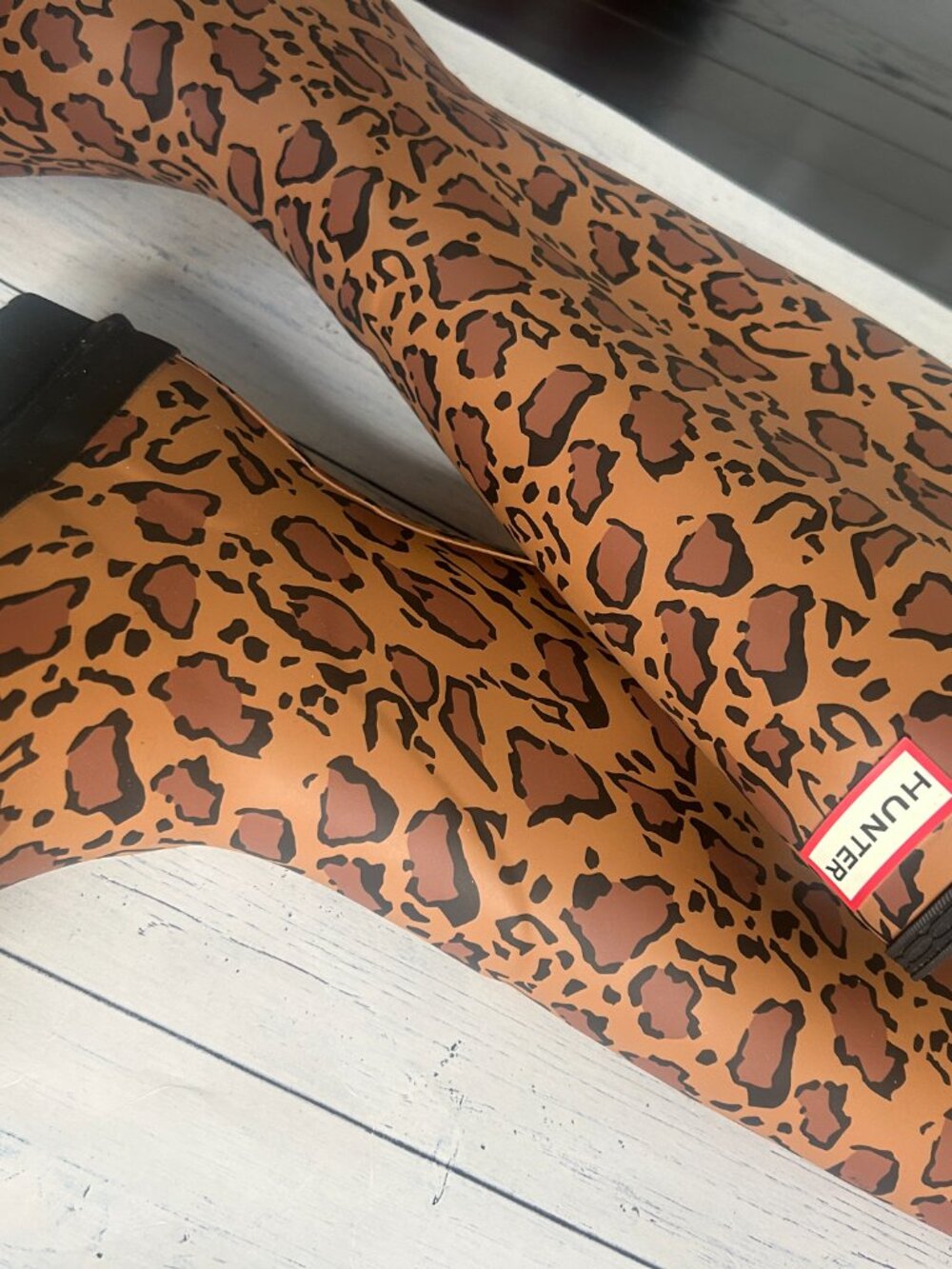 new HUNTER tall leapord print rain boots size womens 6 - Picture 4 of 4